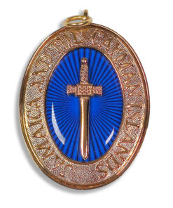 Alternative view of Craft Past District Collar Jewel