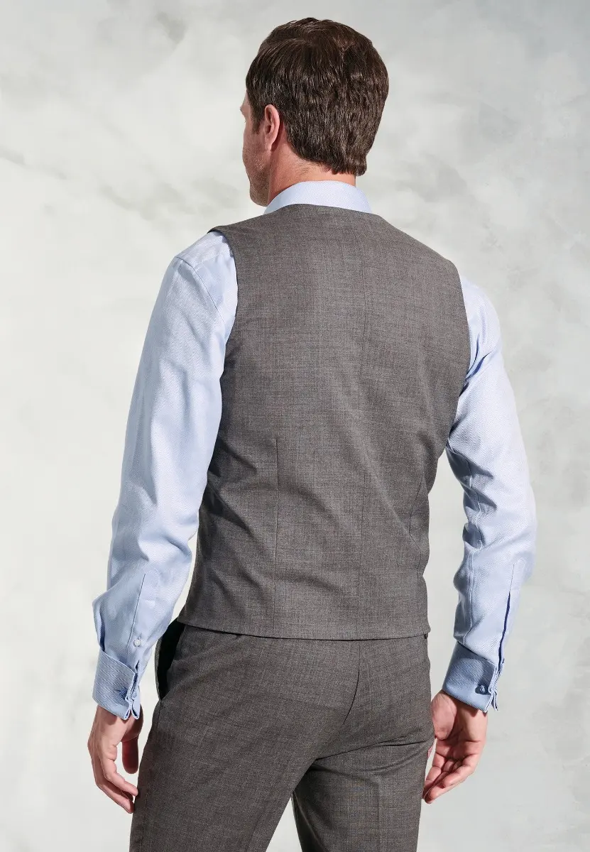 Tailored Fit Avalino Grey Waistcoat - Image 2