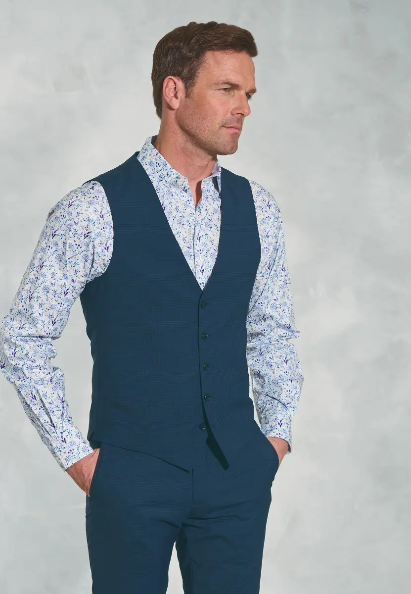 Tailored Fit Cassino Navy Check Washable Waistcoat