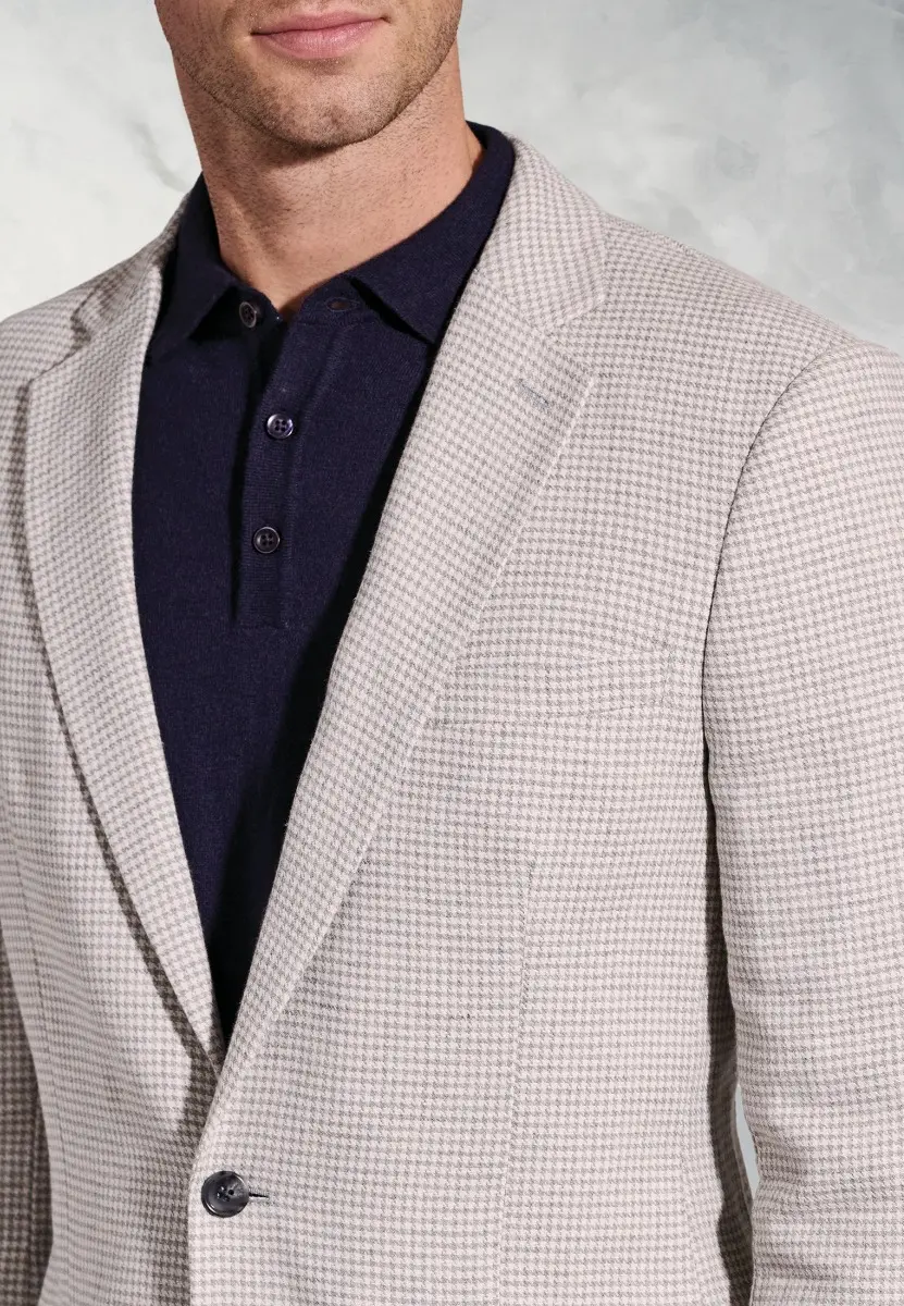 Tailored Fit Radcliffe Silver Grey Puppytooth Jacket - Image 2