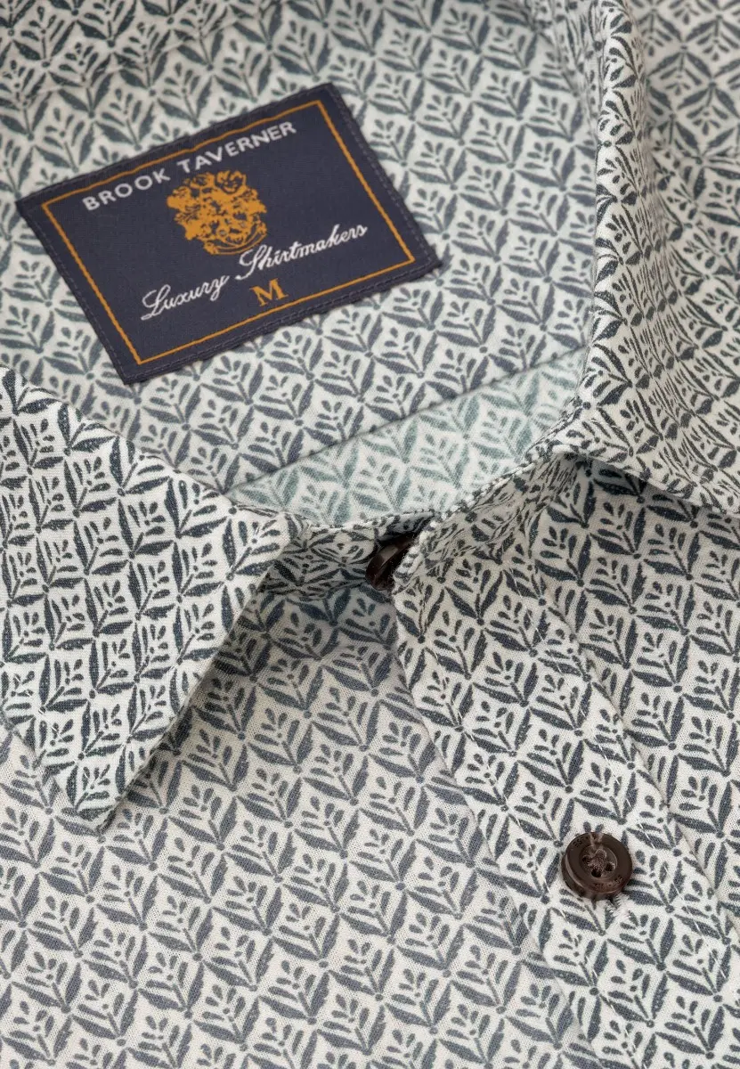 Regular Fit Khaki Geometric Print Seersucker Short Sleeve Shirt - Image 2